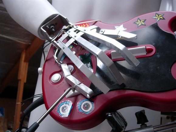 Guitar hero robot